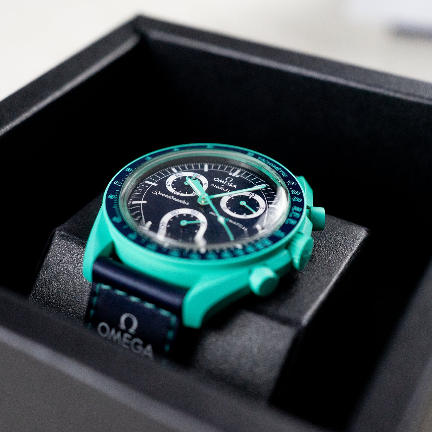 Mission on Earth Polar Light Moonswatch