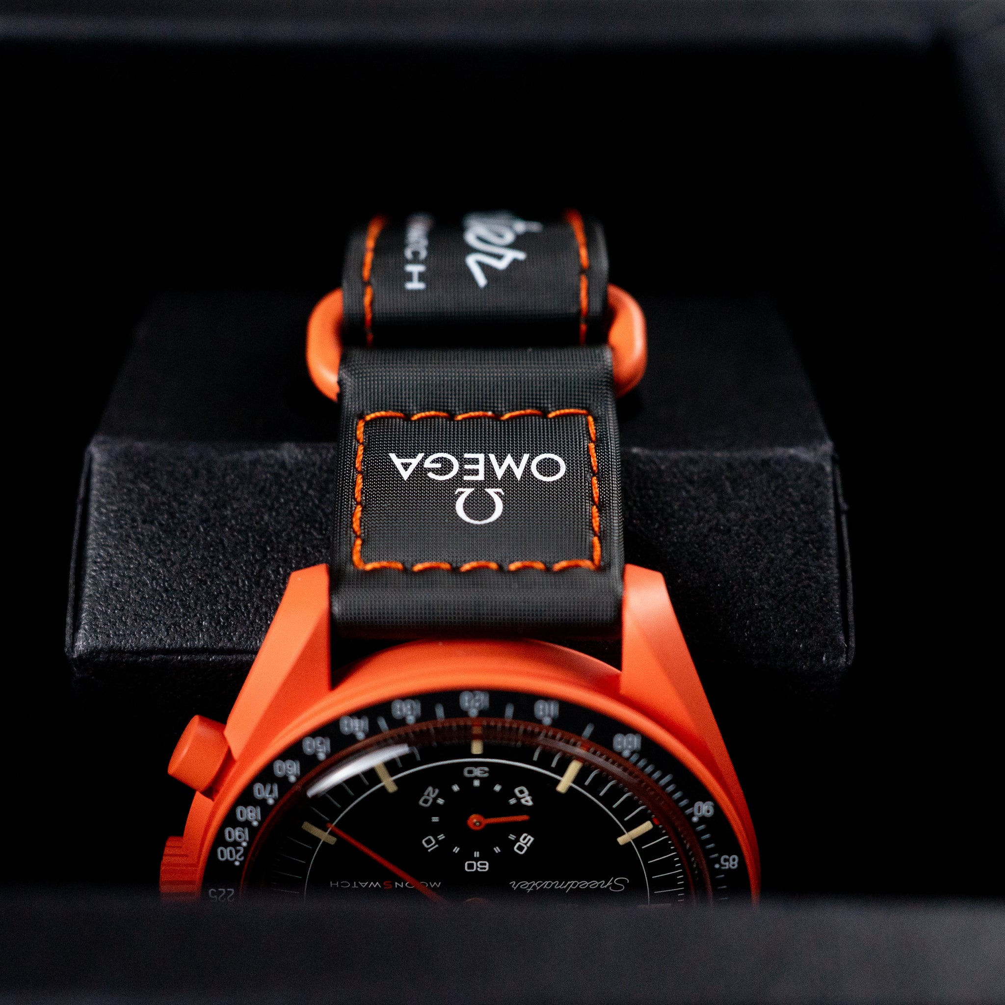 Mission on Earth Lava Moonswatch